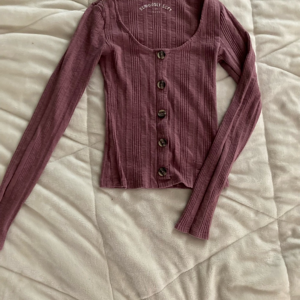 Aero Seriously Soft Woman’s Small Top long Sleeve